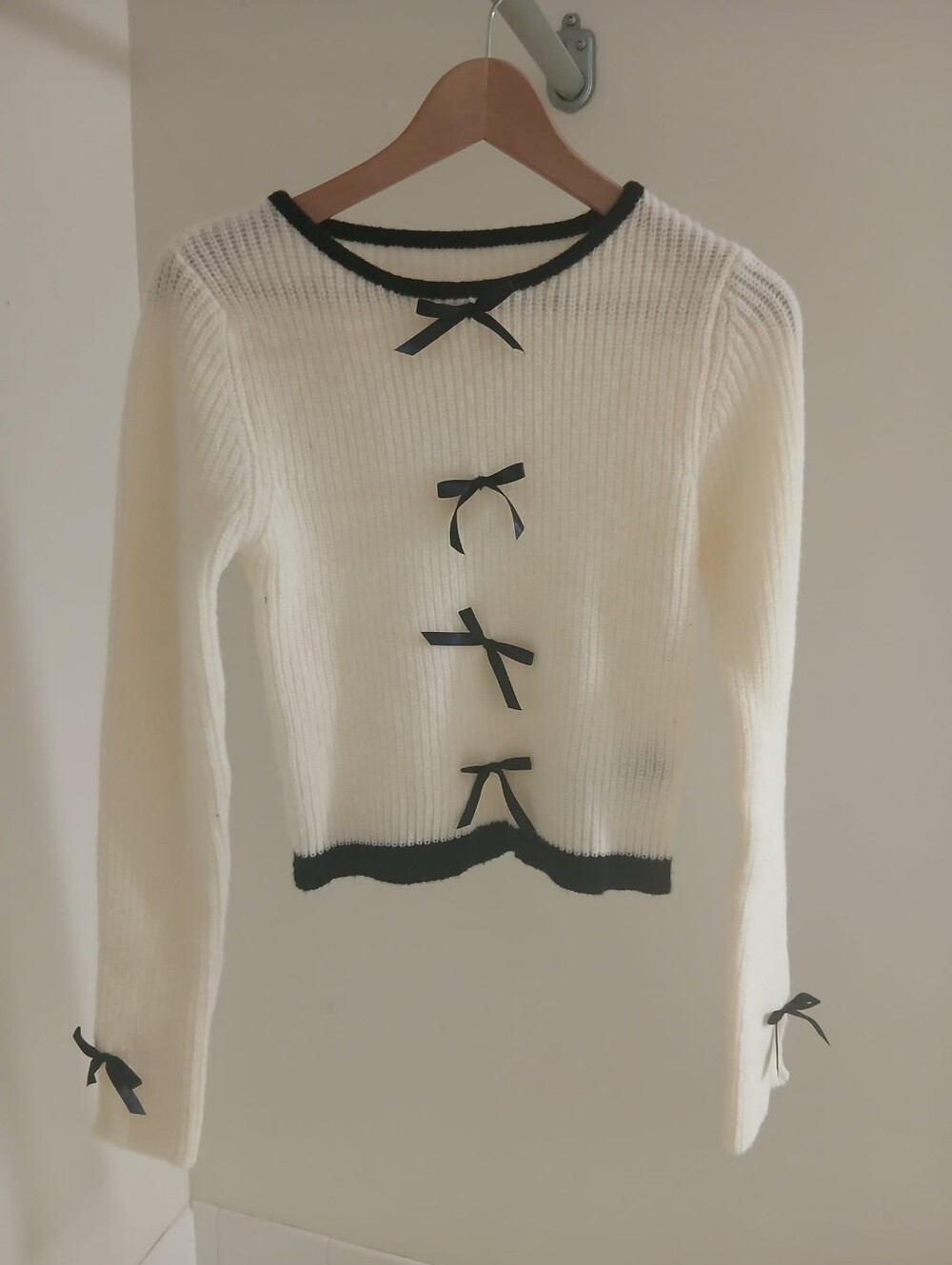 NEW Cute Bow Sweater